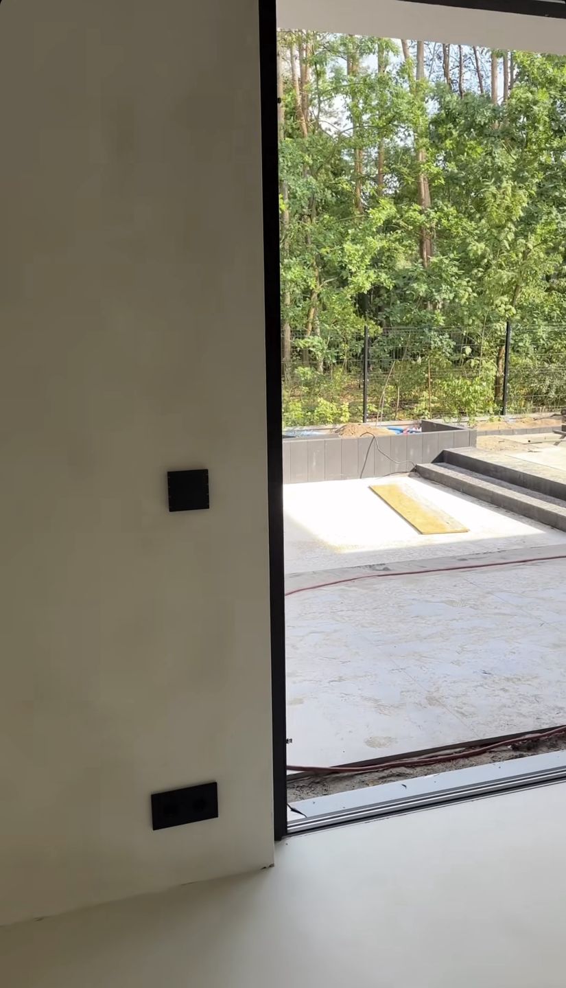 Sylwia Przybysz i Jan Dąbrowski pokazali willę 