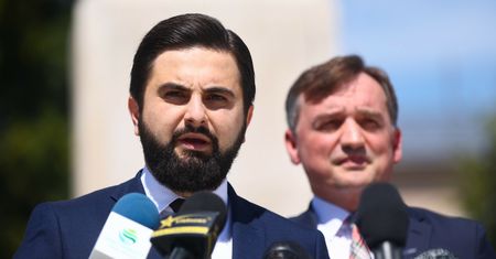 Burza po weselu, wiceminister się tłumaczy. Padło nazwisko Tuska