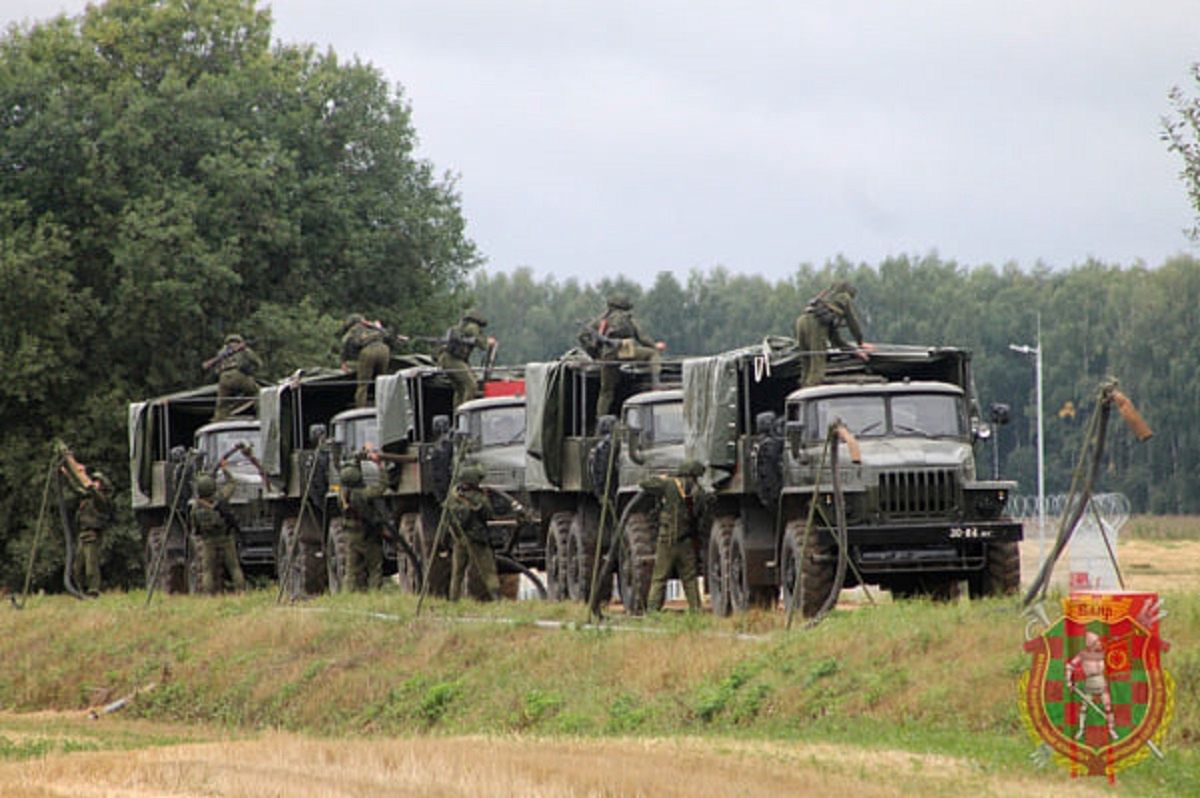Białoruska armia rozpoczyna ćwiczenia. Mówi się o "działaniach wojennych"