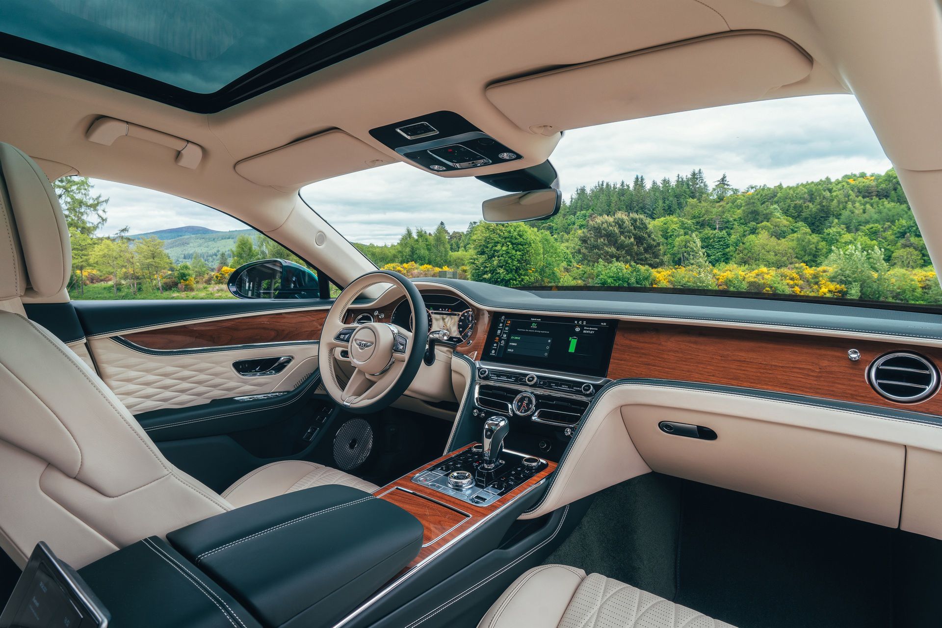 Bentley Flying Spur Plug-in (2021)