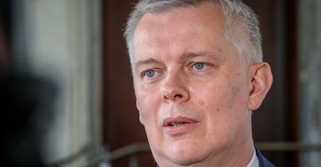 Spór o Rondo Dmowskiego. "Mamy większe problemy na głowie"