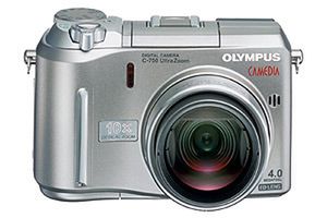 Olympus C-750 UZ