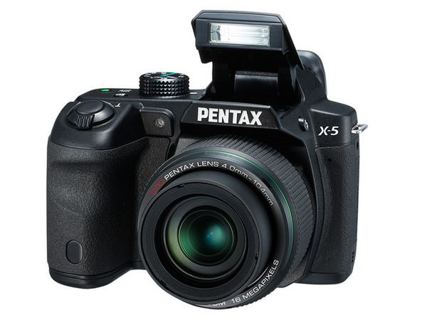 Lustrzanka w wersji mini? Nie, to nowy kompakt Pentax X-5 9