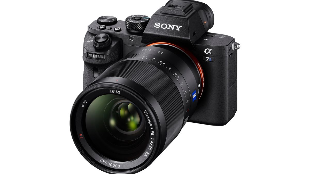 Sony A7S Mark II - nowy, pełnoklatkowy korpus z ISO 409 600 1