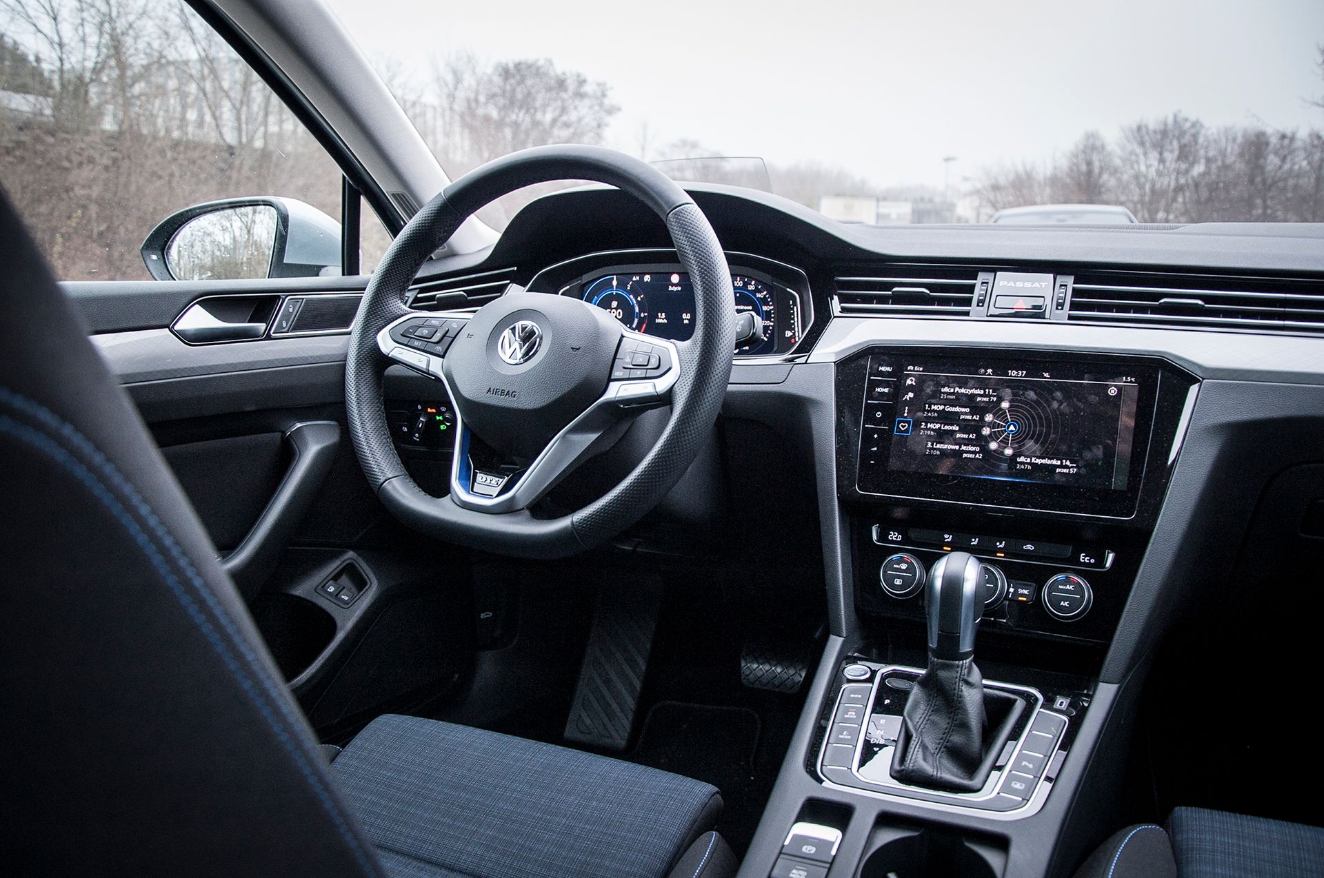 Volkswagen Passat GTE (fot. Mateusz Żuchowski)