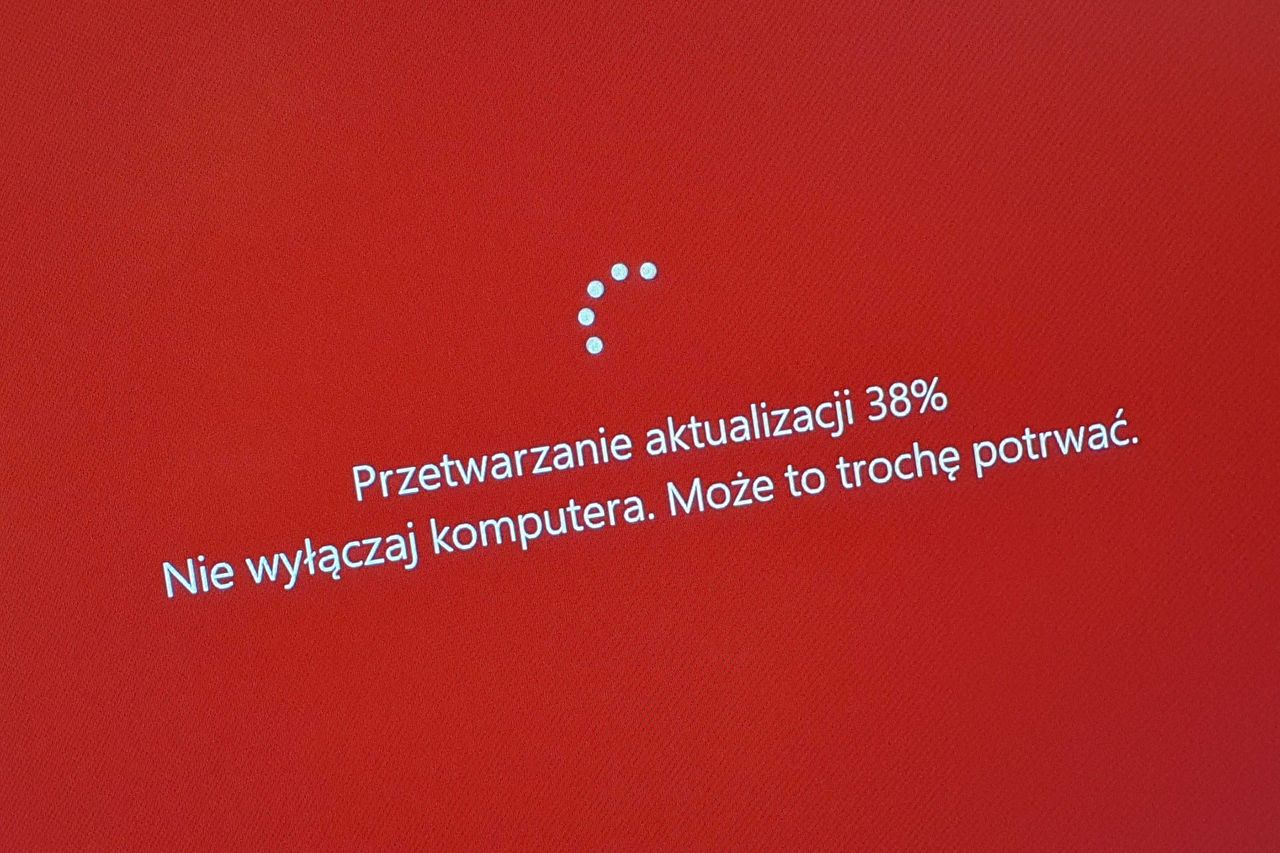 Windows 10 20H1 jest dostępny dla kolejnych komputerów, fot. Oskar Ziomek