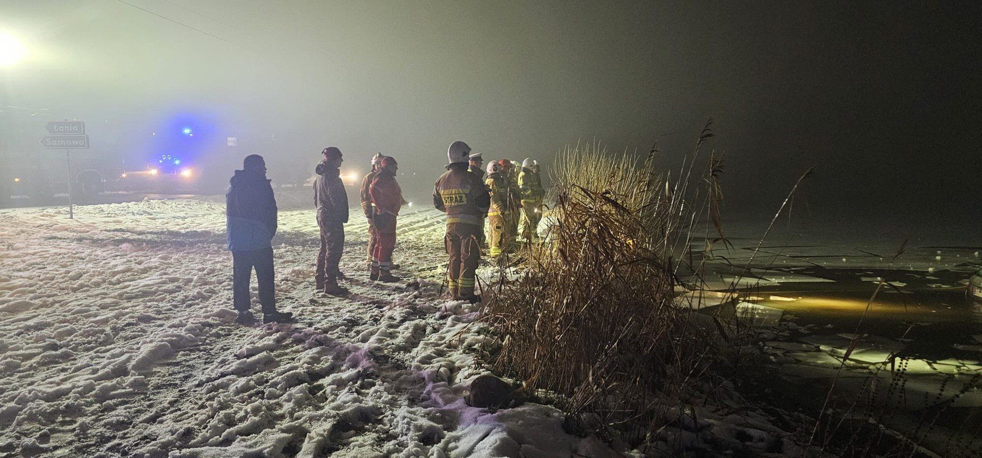 Musieli przeszukać też akwen.