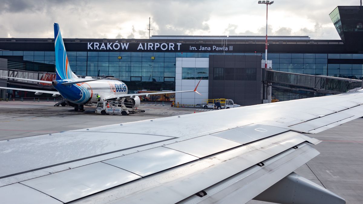 Antalya Daily Life
Fly Dubai aircraft is seen on Krakow Airport in Poland on February 13, 2024. (Photo by Dominika Zarzycka/NurPhoto via Getty Images)
NurPhoto
eu, aircraft, arial view, beautiful, coast, daily life, editorial, half term, harbour, heritage, holiday, international, leisure, mountain chain, mountains, outdoor, plane, popular, resort, scenic, seasite, transport, view, walk, white, fly dubai, krakow airport, february 13, photo