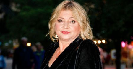 Małgorzata Ostrowska-Królikowska odcina się od konfliktu syna z matką jego dziecka?! UCIEKŁA przed dziennikarzami po "TzG"