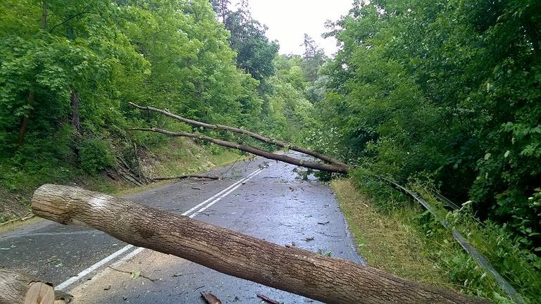 Usuwanie skutków wczorajszej nawałnicy