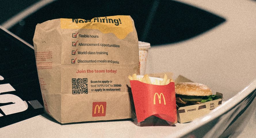 McDonald’s wykorzystuje AI do ustalania cen. Są różne w zależności od restauracji