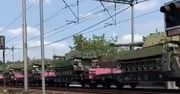 Mieszkańcy wszystko nagrali. Duży transport broni na torach