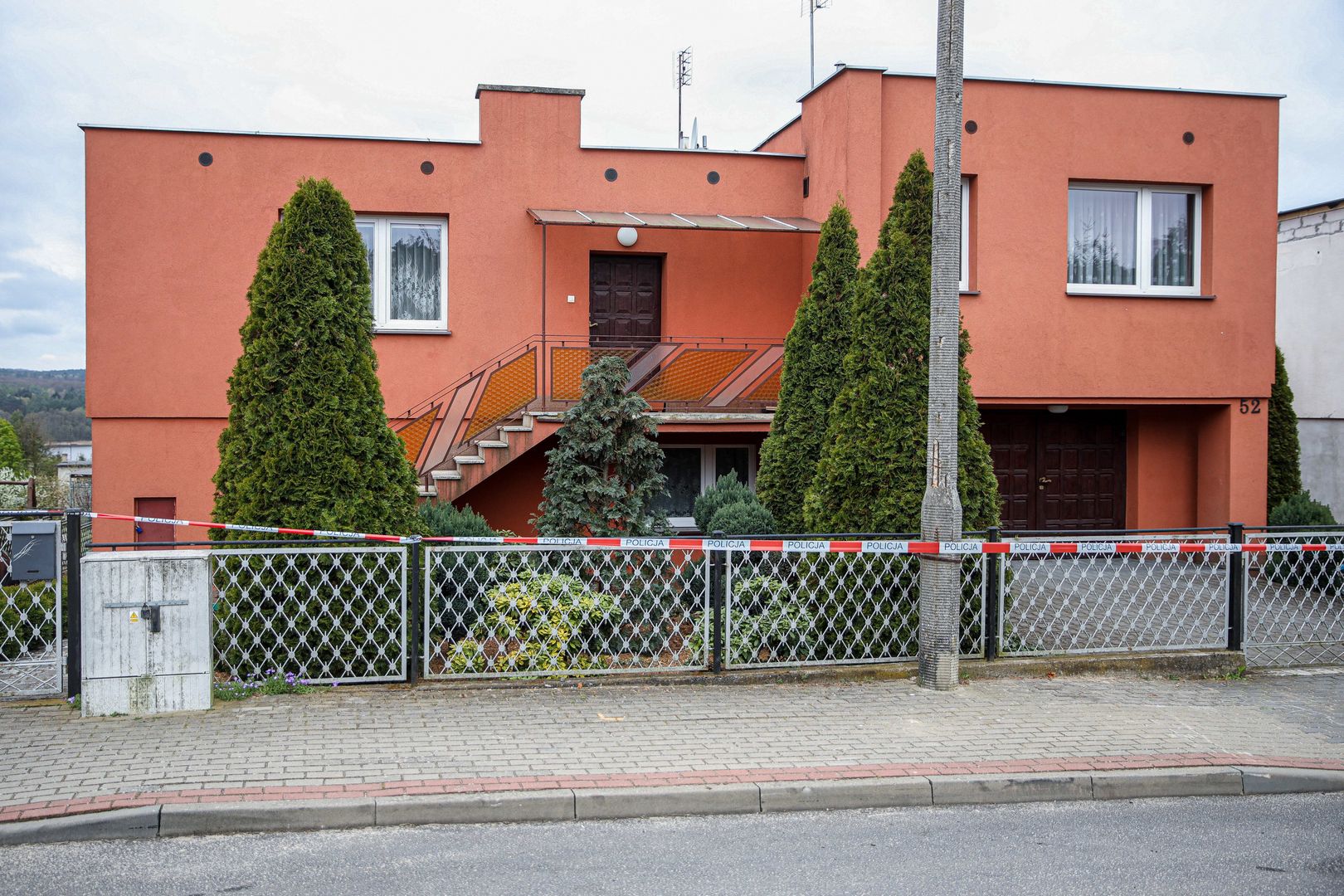 "Zakrwawiony turlał się po trawniku". Wstrząsające słowa po tragedii w Chodzieży