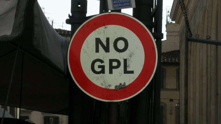 Thesis już na licencji GPL - ulga dla Mullenwega 1