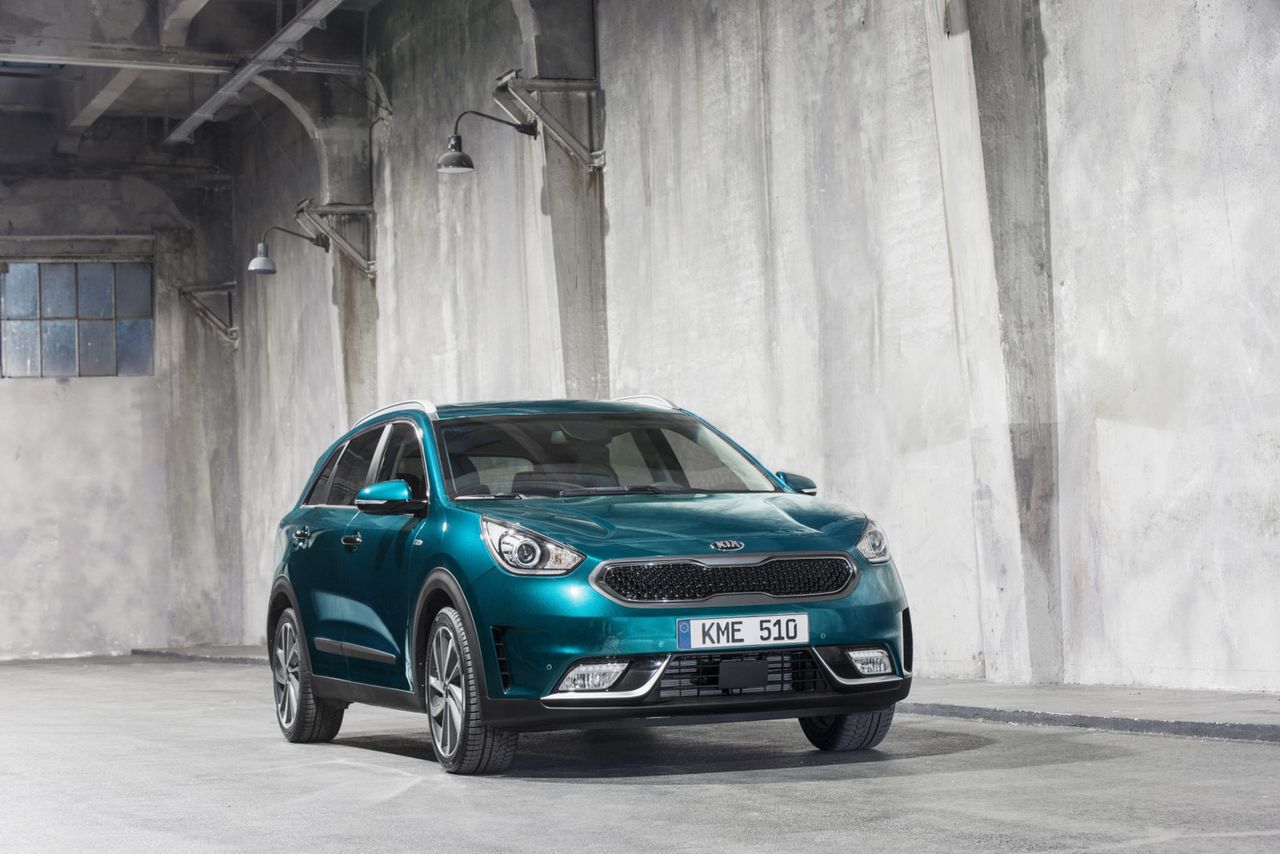 Kia Niro (2016) - hybrydowy miejski SUV z Korei