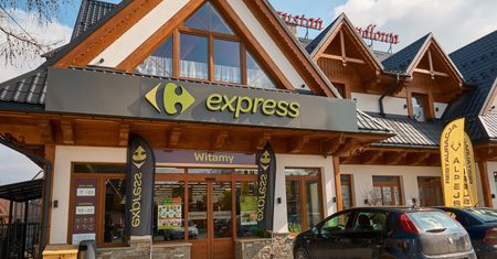 Zwolnienia w Carrefour Polska. Zmiany dotkną tysięcy pracowników