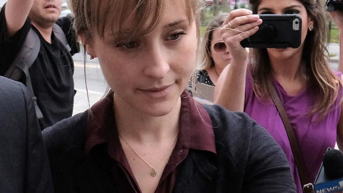 Allison Mack wyszła z więzienia
