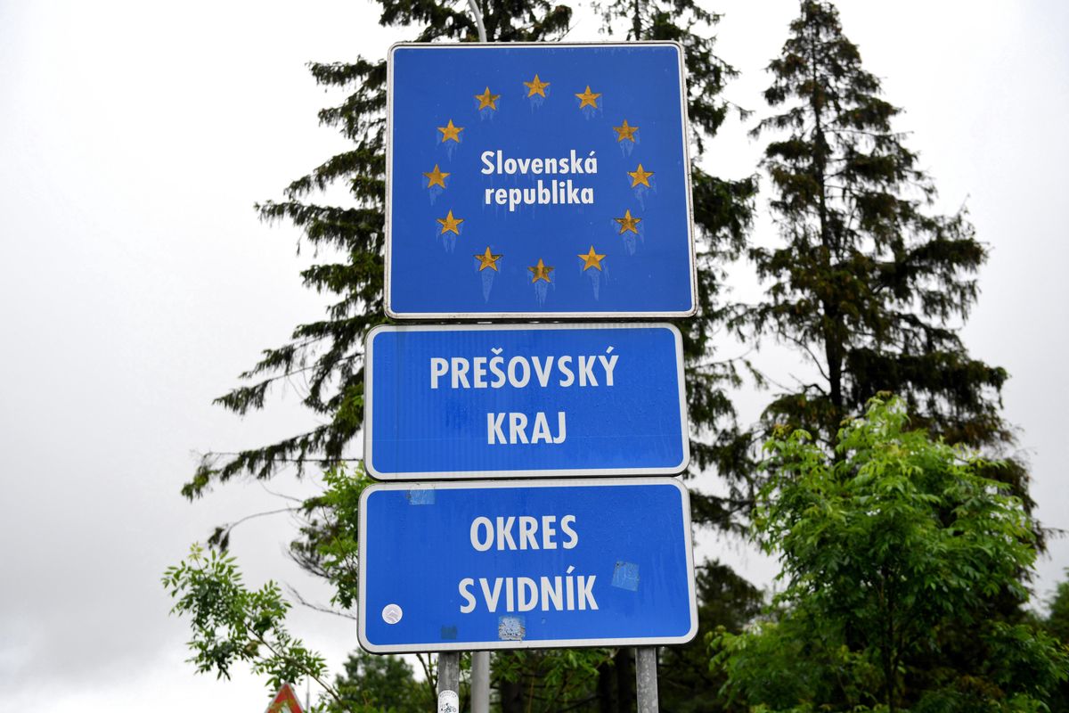 Koronawirus. Słowacja wprowadza "system świateł drogowych"