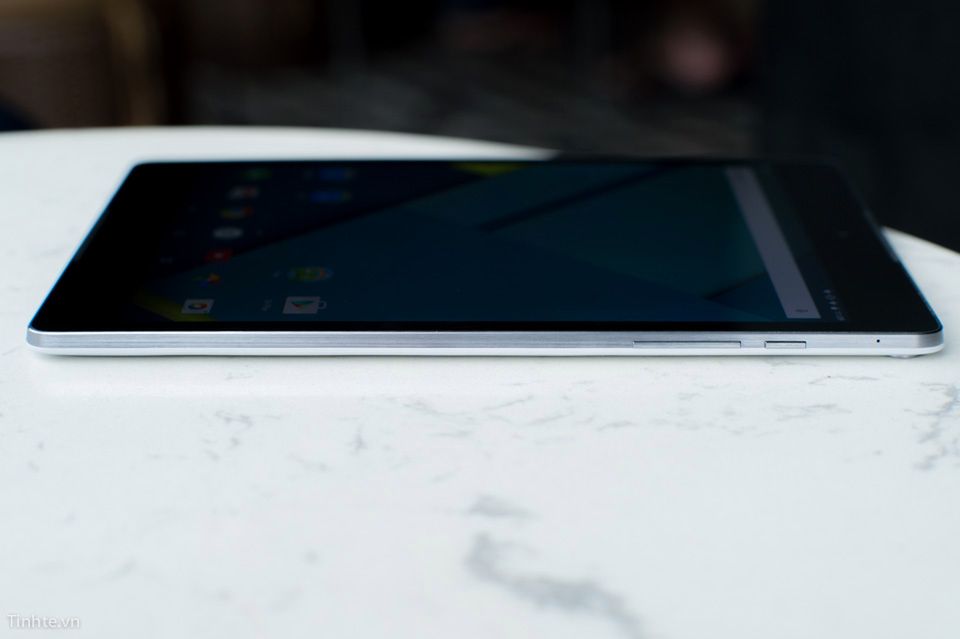 Wreszcie ładny Nexus. Widać rękę projektantów HTC 28