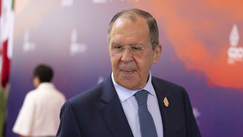 Szczyt G20 na Bali
Sergej Lawrow, Aussenminister von Russland, nimmt am G20 Aussenministertreffen in Nusa Dua auf Bali / Indonesien, teil. Nusa Dua Indonesien *** Sergey Lavrov, Foreign Minister of Russia, attends the G20 Foreign Ministers Meeting in Nusa Dua, Bali Indonesia, Nusa Dua Indonesia Copyright: xThomasxImo/photothek.netx
IMAGO/Thomas Imo/photothek.net