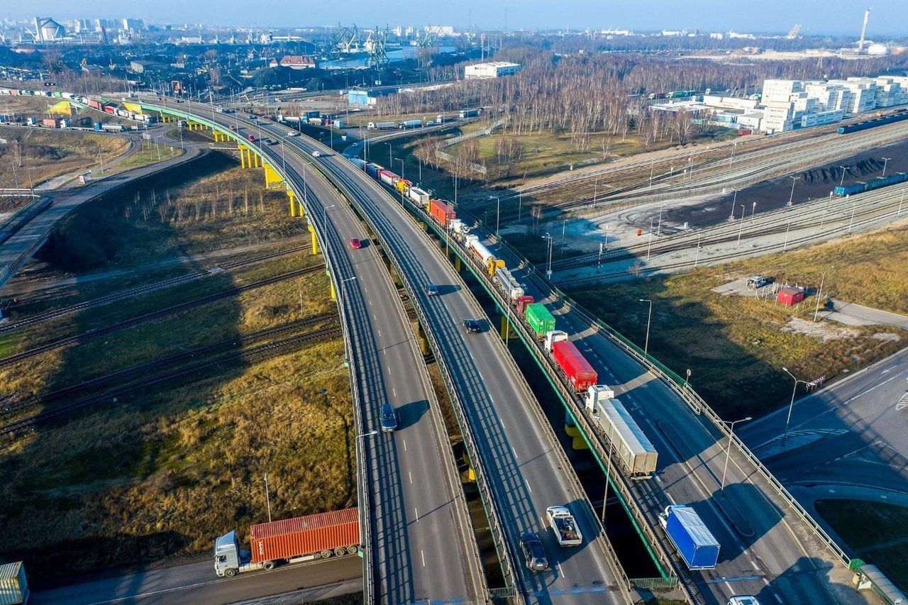 Gdańsk: Uwaga kierowcy. Niebawem zmiany w organizacji ruchu na Trasie Sucharskiego
