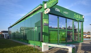 Jest tylko jedna taka Żabka. Pierwszy tego typu sklep w kraju