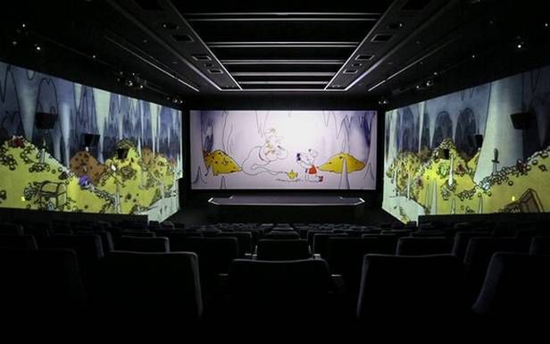 ScreenX wprowadza do kin 270-stopniowy, panoramiczny obraz