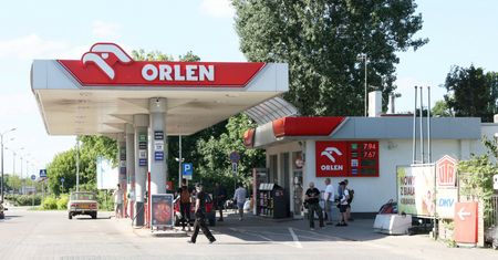 Ceny benzyny mogą wpłynąć na wakacyjne plany. Na nic obietnice prezesa Obajtka