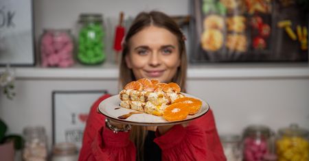 Nie dodaję już kawy do tiramisu. Do nasączania biszkoptów używam zupełnie innego składnika