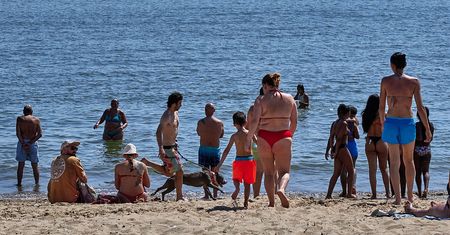 Polak na wakacjach już nie straszy. Chamstwo nie ma paszportu [OPINIA]