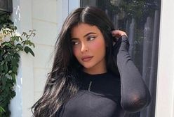 Kylie Jenner znowu kusi. Panterka do niej pasuje