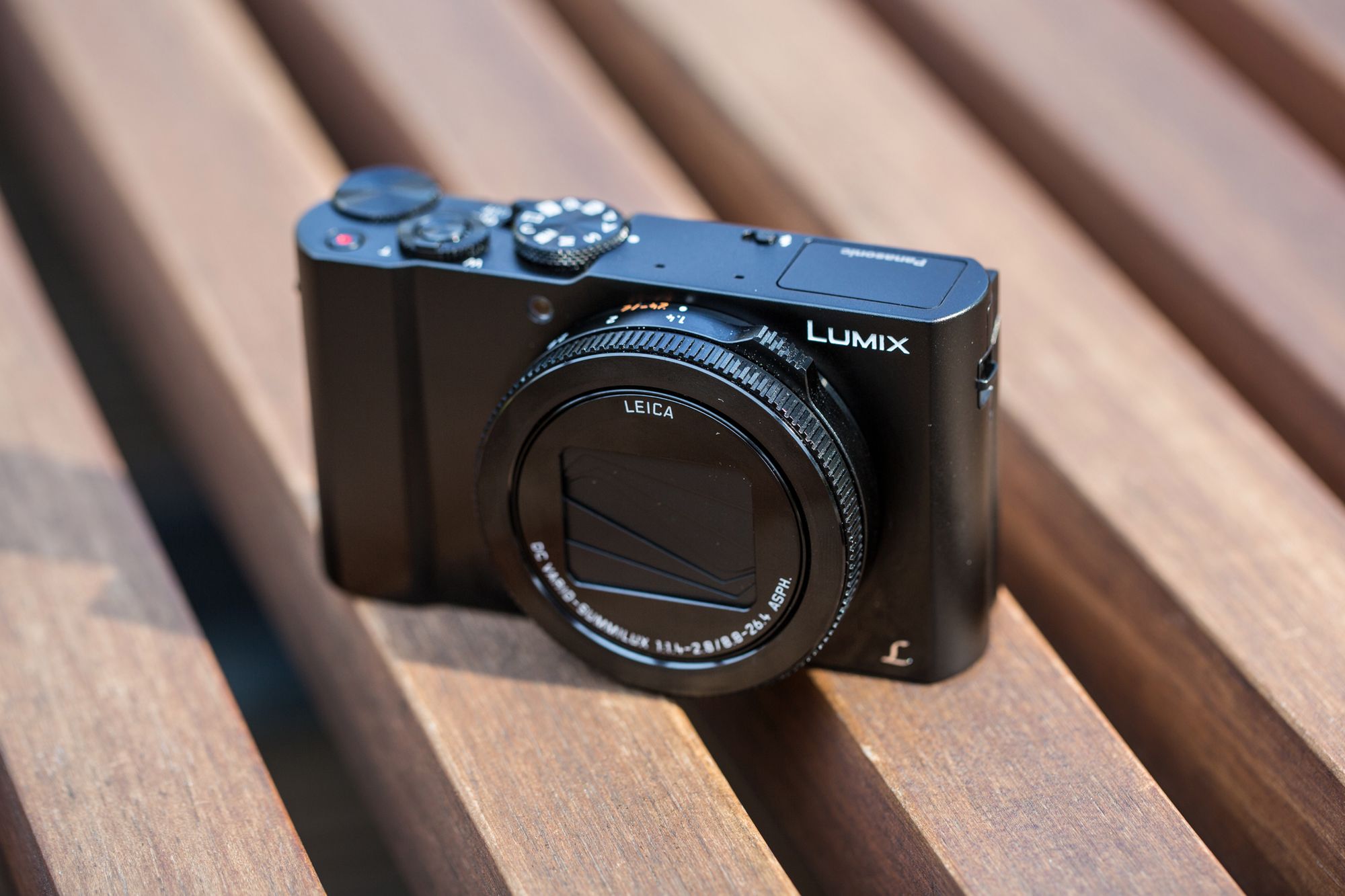Panasonic Lumix LX15 - kieszonkowy kompakt premium z 4K w naszych rękach 9