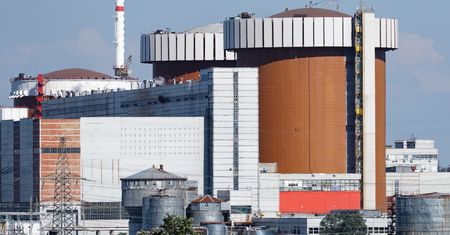 Eksplozja drona przy ukraińskiej elektrowni atomowej. Powstał lej