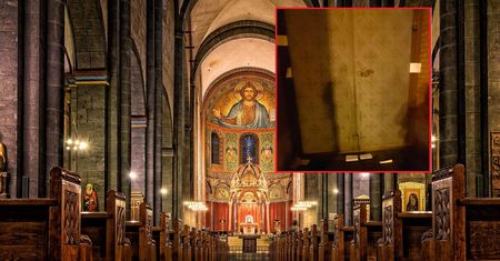 Obrażał uczucia religijne w Kościele. "Pluł w kościele na krzyż"