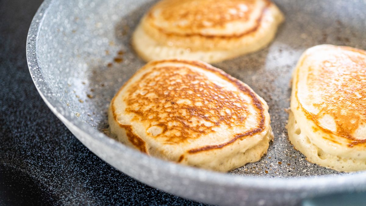 Oladi to placuszki drożdżowe