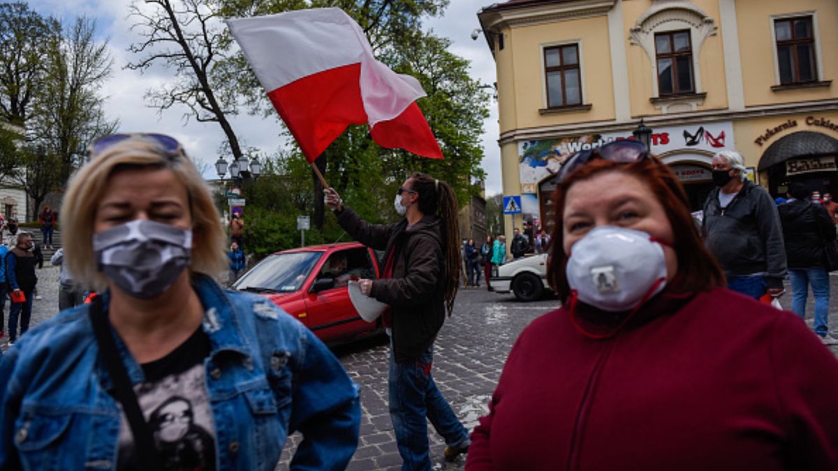 Rząd planuje złagodzenie obostrzeń związanych z koronawirusem 