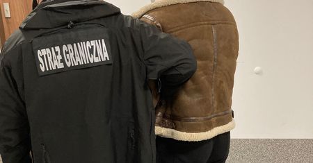 Radykalny obywatel Tadżykistanu. Został deportowany