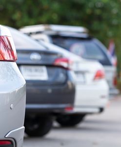 Nie zapłaciła za ochronę, porysował jej auto. Wracają "parkingowi"