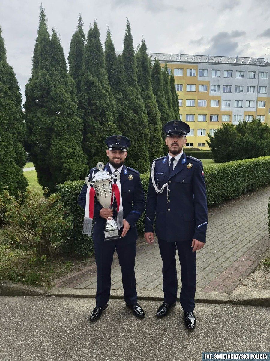 Policjanci z Ostrowca Świętokrzyskiego na podium