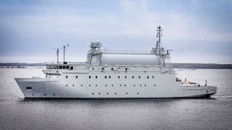 Budowa drugiego okrętu rozpoznania Delfin. Ruszyło "cięcie blach"