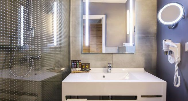 AccorHotels rozstrzygnął konkurs na interaktywną łazienkę