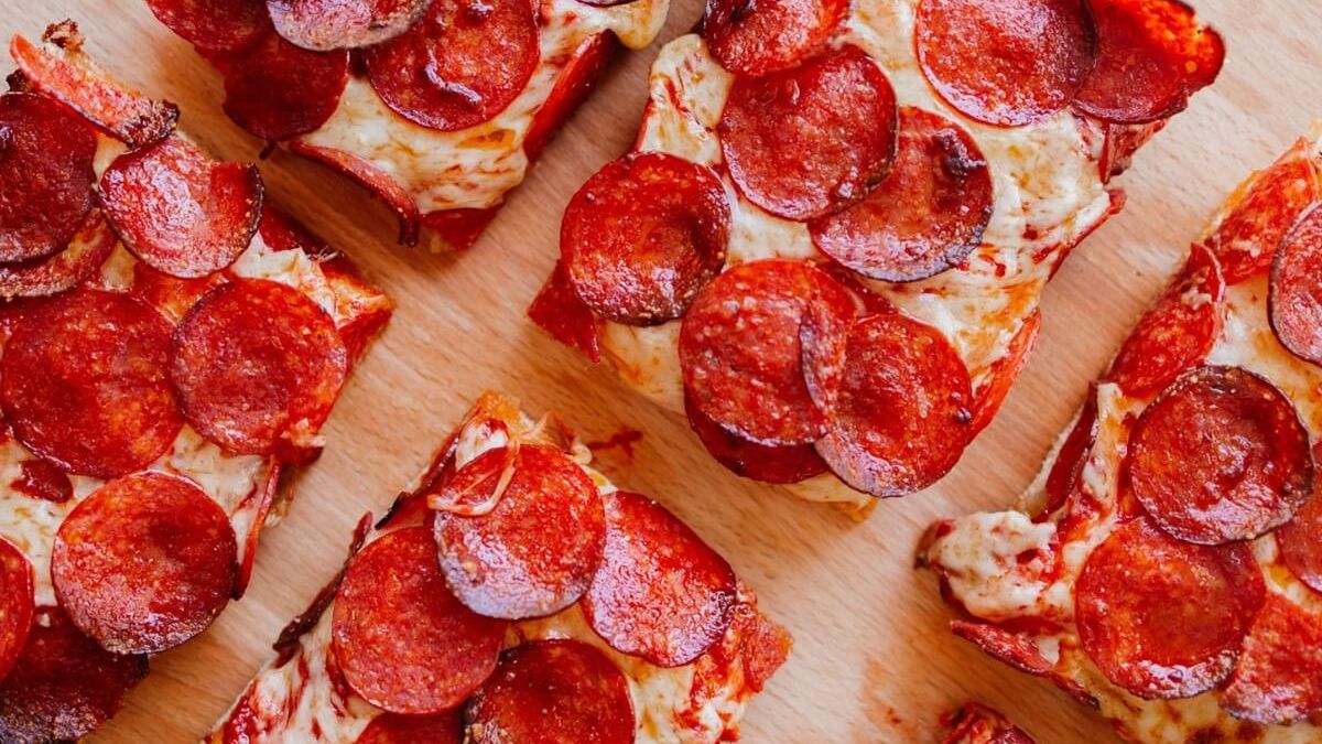 Express Pizza American Style - Ultimate Pepperoni