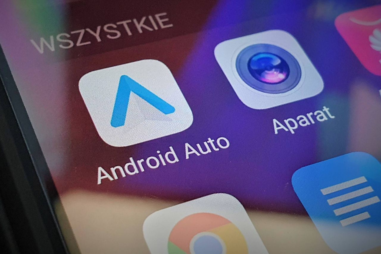 Android Auto oficjalnie dostępny w Polsce. Ktoś zauważył tę zmianę?