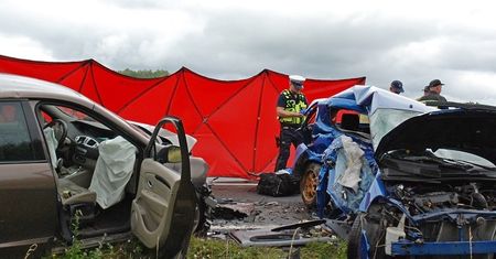 Koszmarny wypadek na Pomorzu. Dwie osoby nie żyją, wśród rannych dzieci
