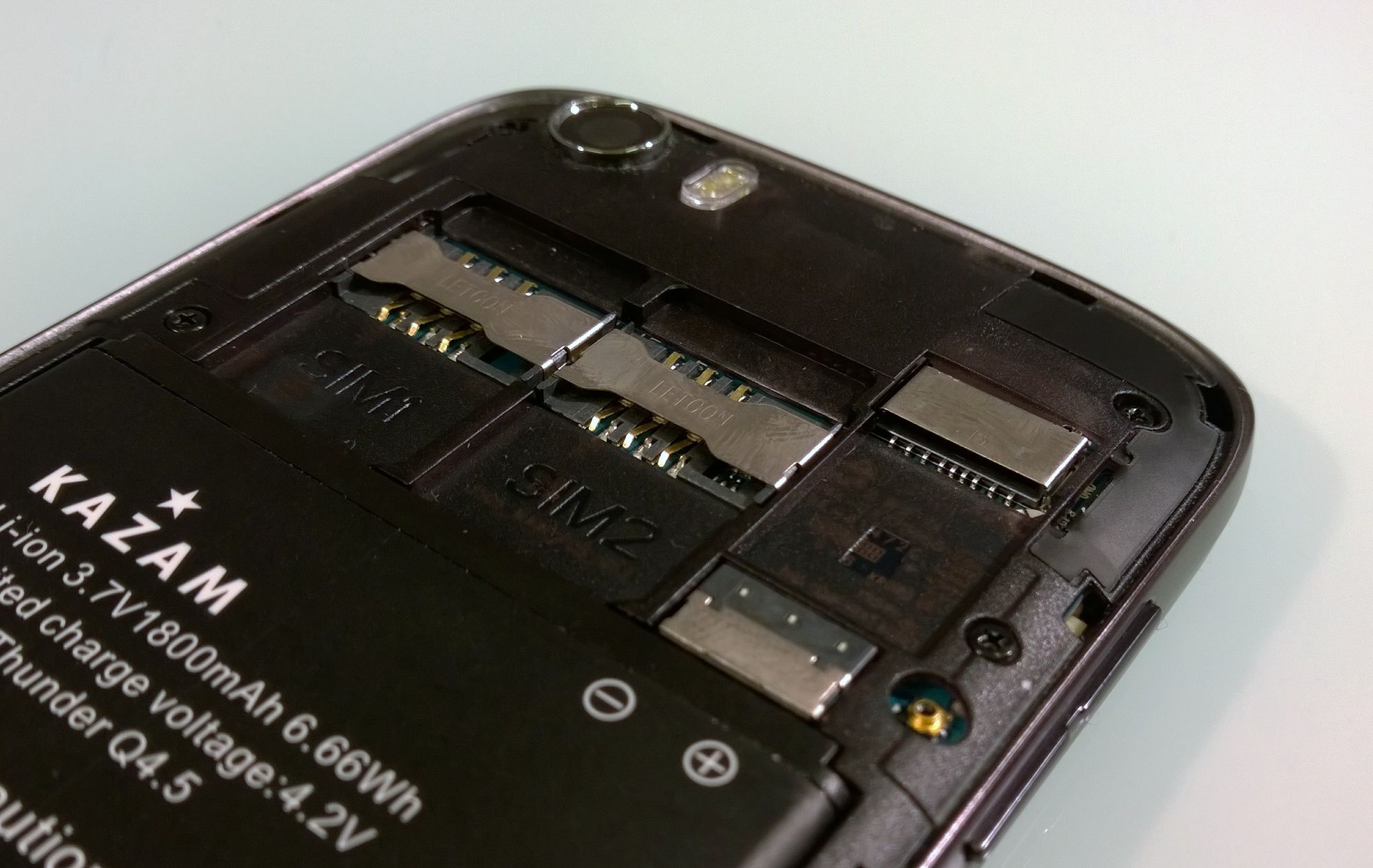 Thunder Q4.5 i Trooper X5.0. Test smartfonów Kazam 9