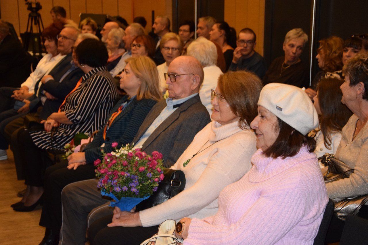 Anna Andrych świętowała 40 lat twórczości w Zduńskiej Woli. Postać wybitna znów wzruszyła