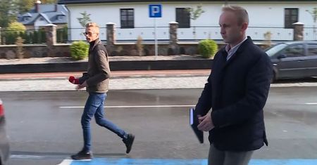 Afera podsłuchowa w słynnym bastionie PiS. W biurze wójta Kuleszy Kościelnych była "pluskwa"