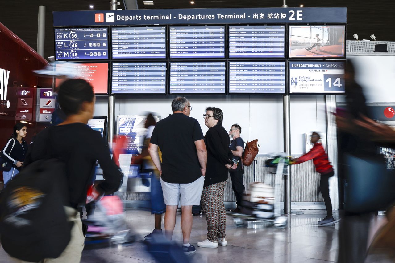 Strajk kontrolerów lotów we Francji. Odwołane zostaną setki rejsów