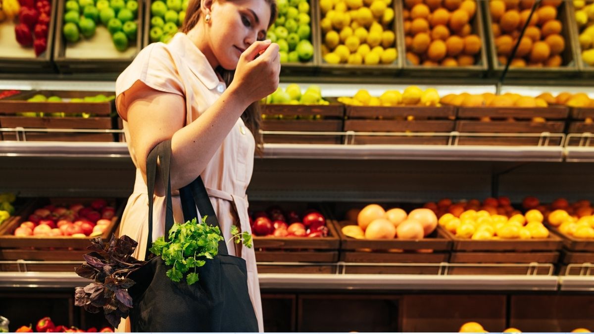 Nowe oznaczenia w sklepach!  Od 2026 roku flagi krajów na owocach i warzywach