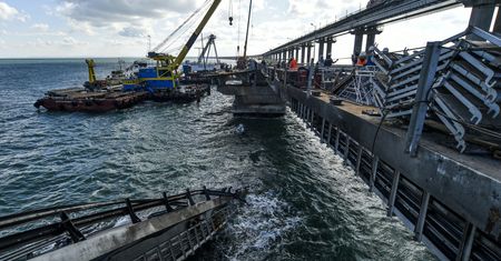 "Nagły wypadek". Rosja o sytuacji na moście Krymskim
